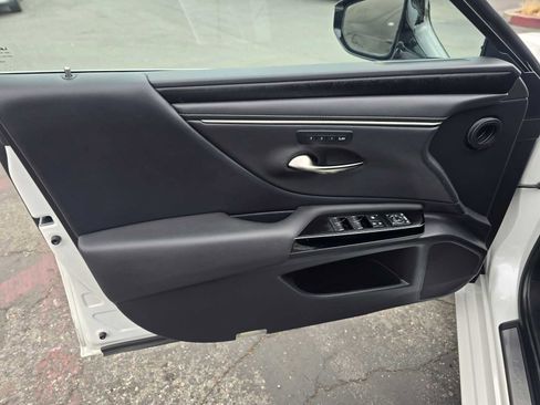 Used 2022 Lexus ES 250 w/ Premium Package image 21