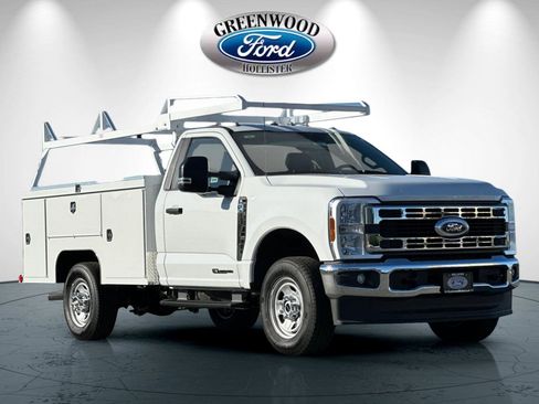 New 2026 Ford F350 XL w/ XL Chrome Package image 2