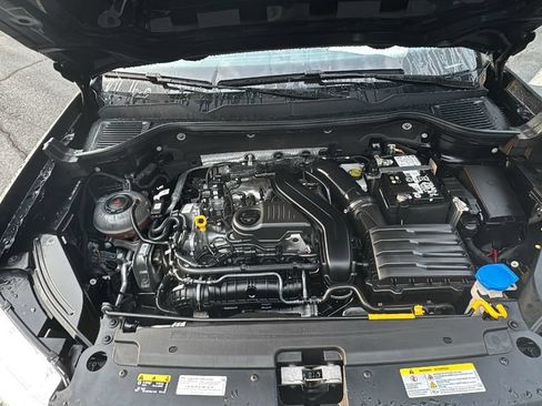 Used 2024 Volkswagen Taos SE AWD/4WD image 31