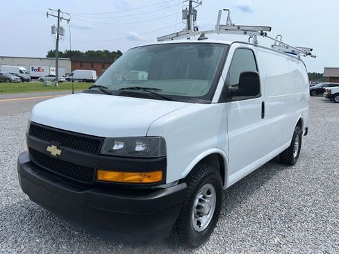 Used 2020 Chevrolet Express 2500 w/ Driver Convenience Package RWD image 2
