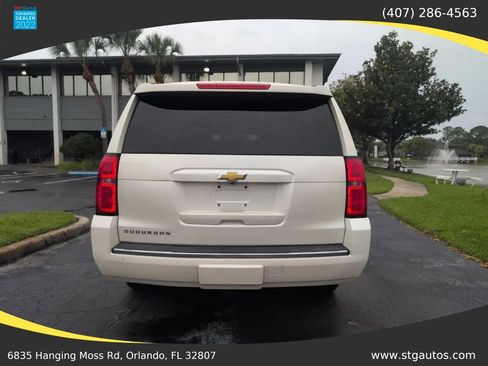 Used 2015 Chevrolet Suburban LTZ RWD image 4