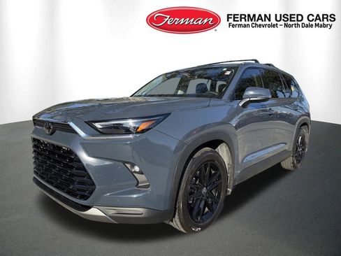 Used 2025 Toyota Grand Highlander AWD image 5