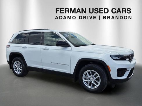 Used 2025 Jeep Grand Cherokee Laredo X w/ Luxury Tech Group I RWD image 1