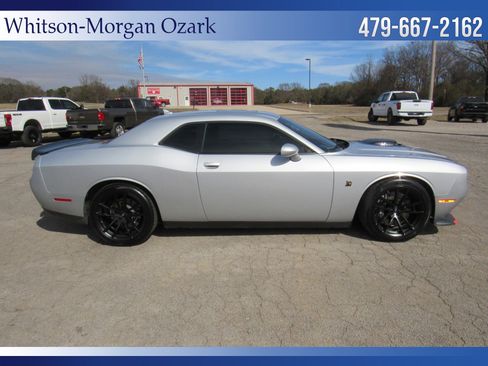 Used 2019 Dodge Challenger R/T Scat Pack w/ Shaker Package image 15