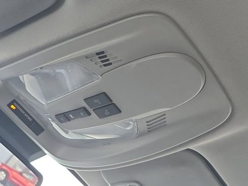 Used 2016 GMC Terrain SLE image 28