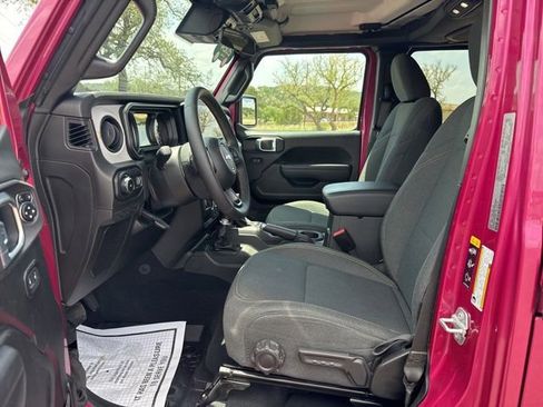 Used 2024 Jeep Wrangler Unlimited Sport AWD/4WD image 8