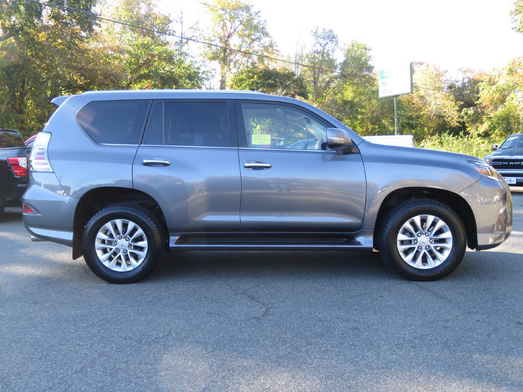 Used 2022 Lexus GX 460 Premium w/ Premium Plus Package AWD/4WD image 4