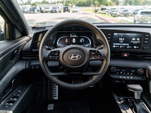New 2025 Hyundai Elantra Sport FWD image 22