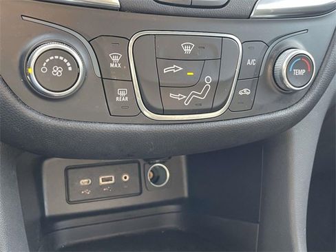 Certified 2022 Chevrolet Equinox LT image 20