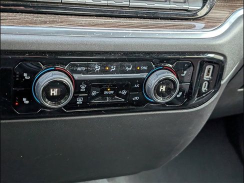 Used 2023 Chevrolet Silverado 1500 LT w/ Protection Package image 20