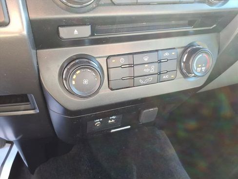 Used 2015 Ford F150 XLT image 18