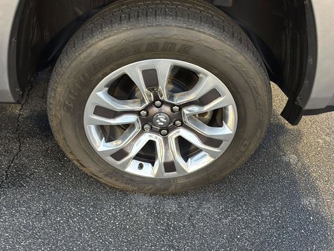 Used 2022 RAM 1500 Limited image 33