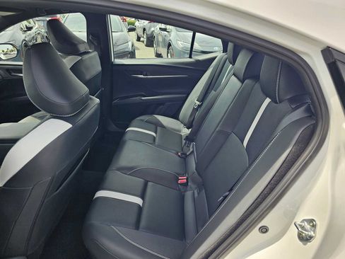 Used 2026 Toyota Camry SE FWD image 16