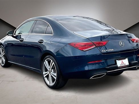 Used 2020 Mercedes-Benz CLA 250 image 4