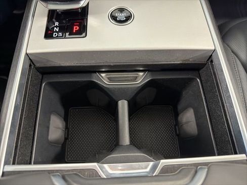 Used 2024 Land Rover Range Rover SE image 29