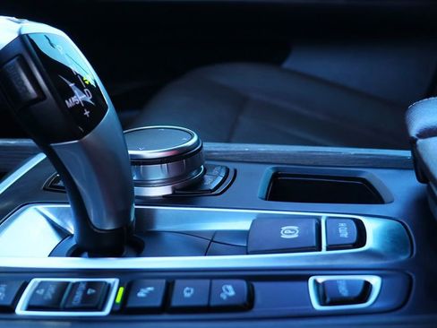 Used 2017 BMW X5 xDrive40e image 56