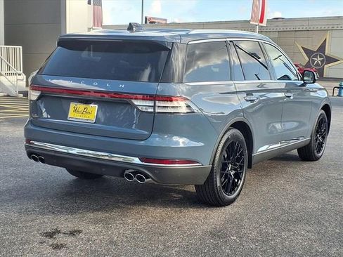 New 2026 Lincoln Aviator 2WD image 2