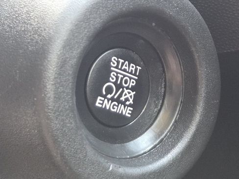 Used 2023 RAM ProMaster 2500 FWD image 31