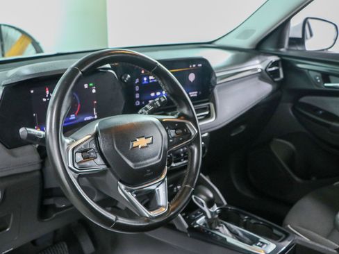 Used 2025 Chevrolet TrailBlazer LT w/ Convenience Package FWD image 22