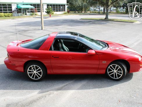 Used 2002 Chevrolet Camaro Z28 w/ SS Performance/Appearance Pkg image 15