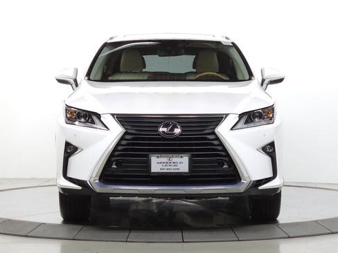Used 2018 Lexus RX 350L AWD w/ Premium Package image 2