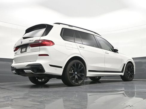 Used 2022 BMW X7 xDrive40i w/ M Sport Package AWD/4WD image 28