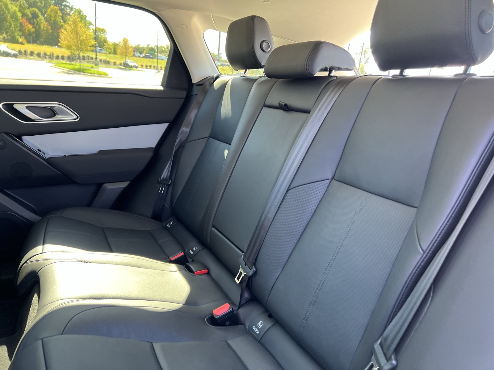 Used 2024 Land Rover Range Rover Velar S AWD/4WD image 32