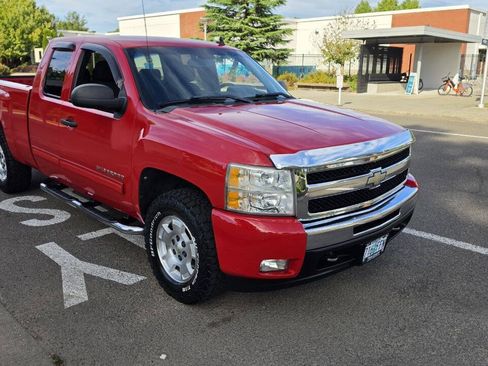 Used 2011 Chevrolet Silverado 1500 LT w/ All-Star Edition AWD/4WD image 3
