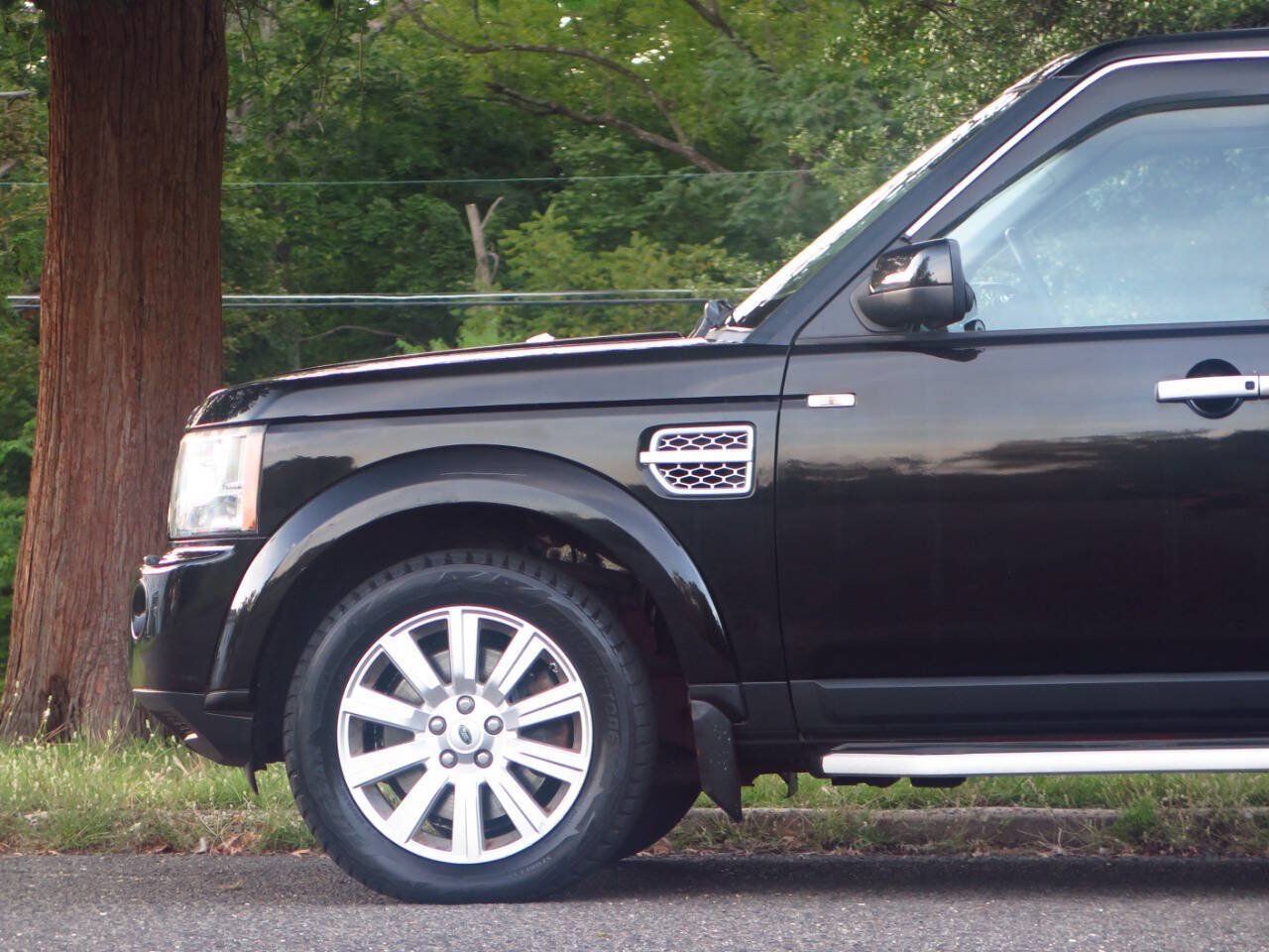 Used 2012 Land Rover LR4 HSE LUX w/ Luxury Pkg AWD/4WD image 23