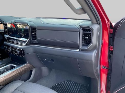 Used 2026 Chevrolet Silverado 1500 RST AWD/4WD image 17