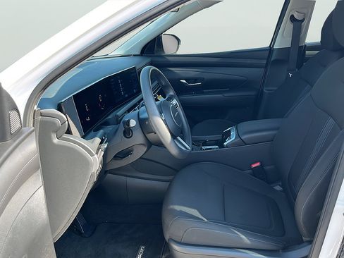Certified 2025 Hyundai Tucson SEL FWD image 17