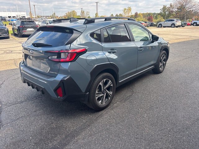 Used 2024 Subaru Crosstrek 2.0i Premium AWD/4WD image 3