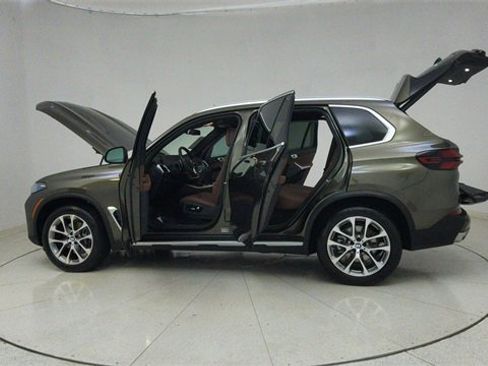 Used 2026 BMW X5 sDrive40i image 73