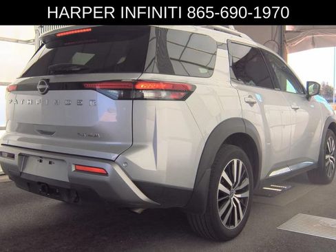 Used 2025 Nissan Pathfinder Platinum w/ Cargo Package FWD image 3