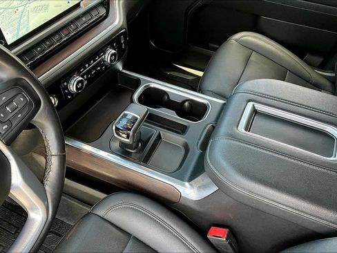 Used 2022 GMC Sierra 1500 SLT w/ SLT Convenience Package RWD image 17