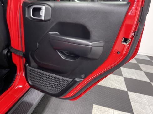 Used 2018 Jeep Wrangler Unlimited Sport S AWD/4WD image 18