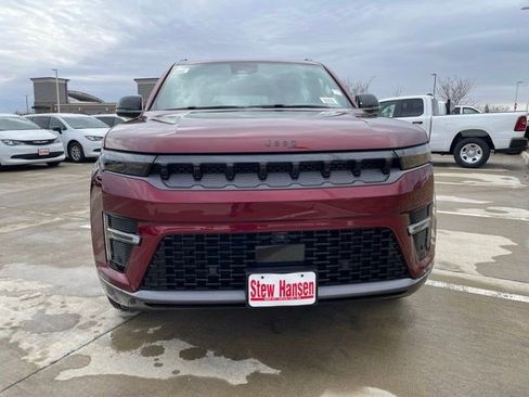 New 2026 Jeep Grand Wagoneer L Limited w/ Premium Group II AWD/4WD image 9