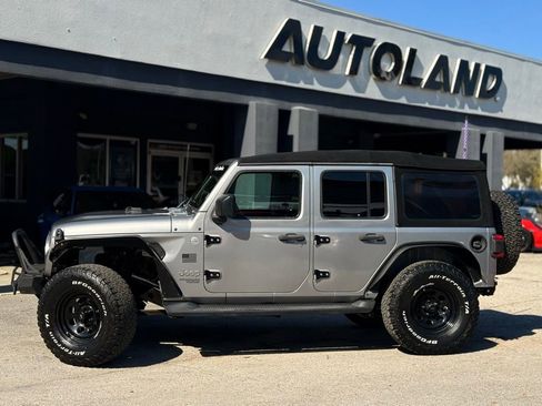 Used 2018 Jeep Wrangler Unlimited Sport S image 4