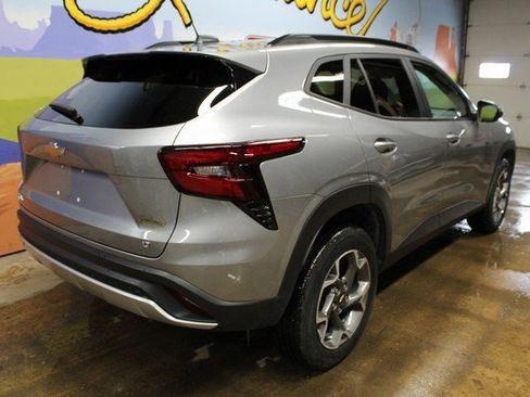 Certified 2024 Chevrolet Trax LT image 4