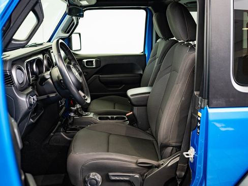 Used 2022 Jeep Wrangler Sport S image 21