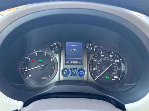 Used 2018 Lexus GX 460 Premium image 14