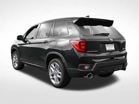 Used 2025 Honda Passport EX-L image 3