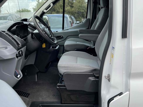 Used 2016 Ford Transit 350 XLT image 39