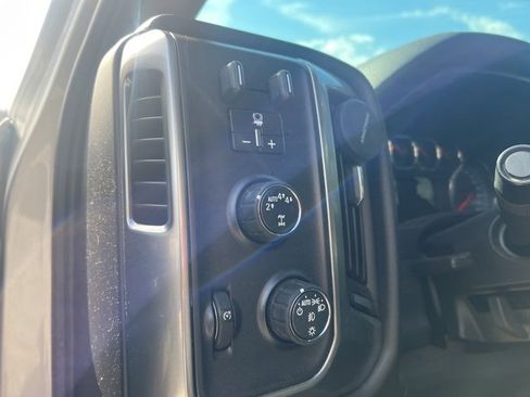 Used 2019 Chevrolet Silverado 1500 LT w/ All Star Edition image 8