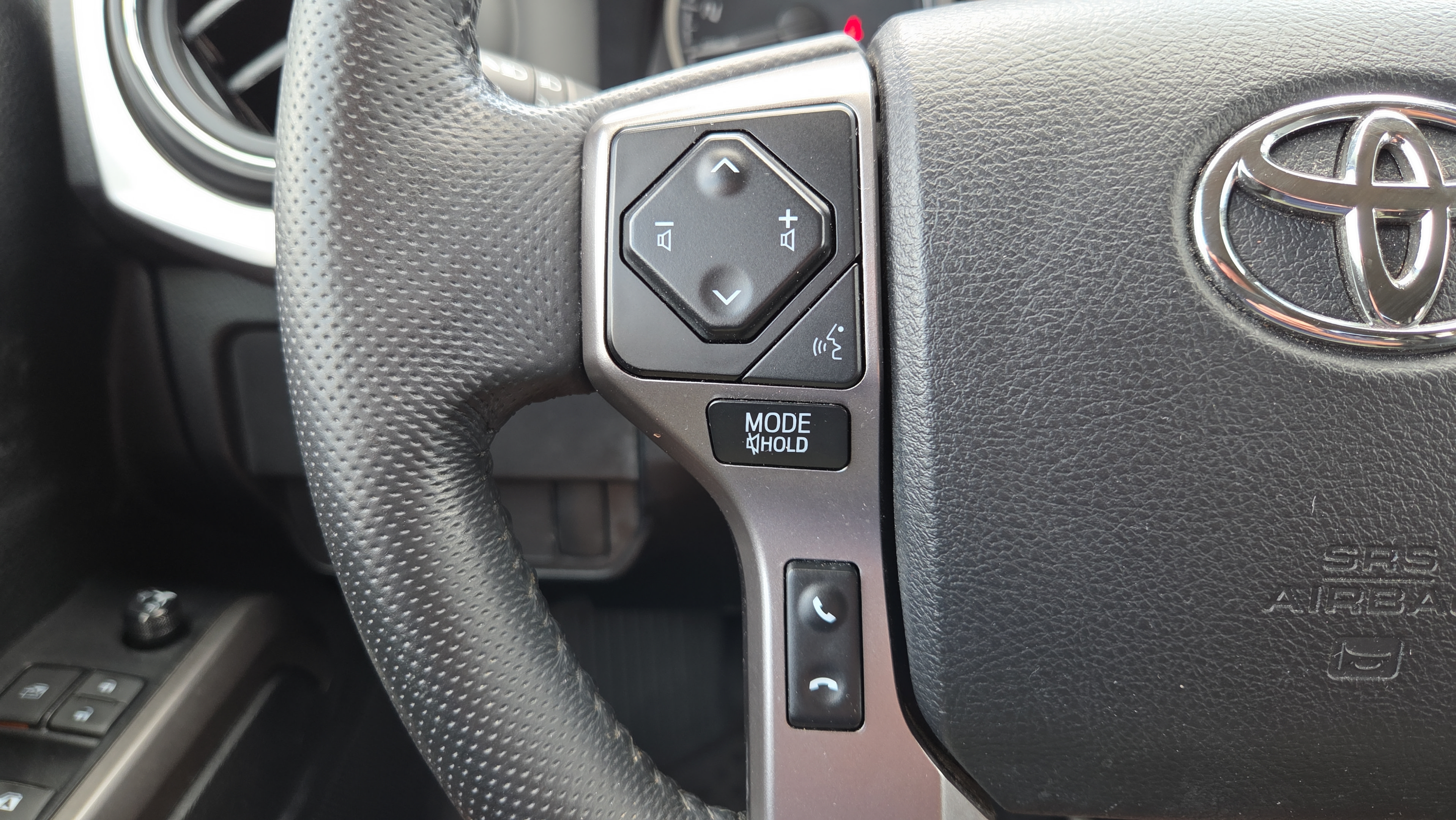 Certified 2023 Toyota Tacoma SR5 RWD image 24