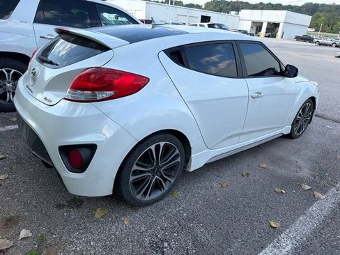 Used 2016 Hyundai Veloster Turbo FWD image 5