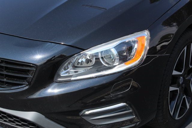 Used 2017 Volvo S60 T5 Dynamic FWD image 10