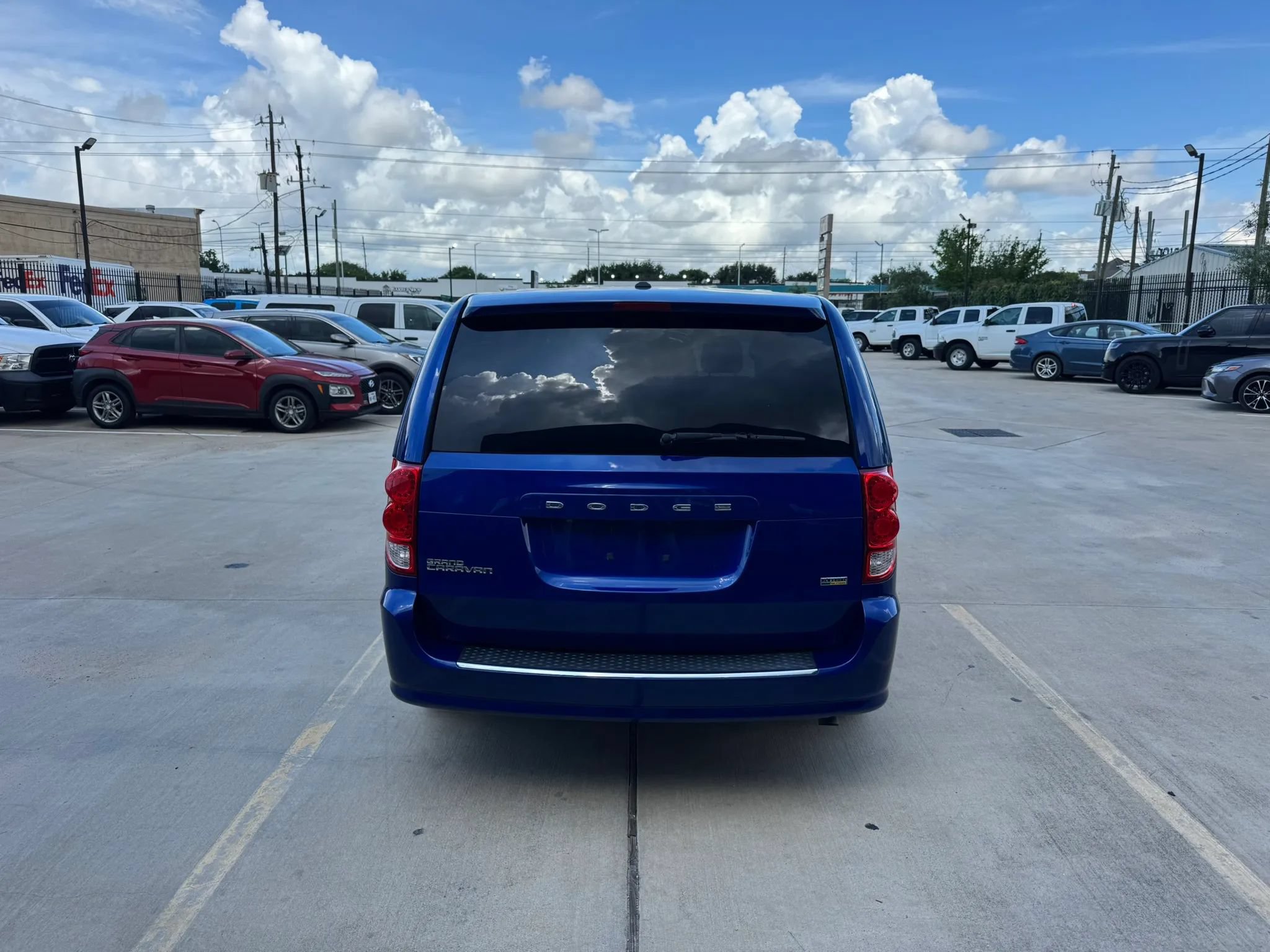 Used 2019 Dodge Grand Caravan SE w/ UConnect Hands-Free Group FWD image 6