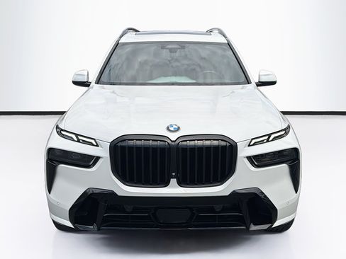 Used 2024 BMW X7 xDrive40i w/ Executive Package AWD/4WD image 2