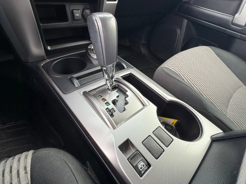 Used 2024 Toyota 4Runner SR5 AWD/4WD image 40